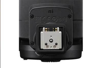 Image of metal shoe foot on HVL-F60RM2