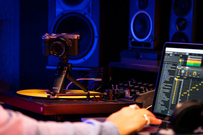 Image of Alpha 7C in creative environment