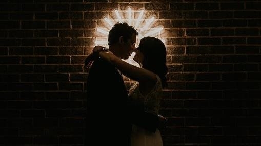 Night time Kiss