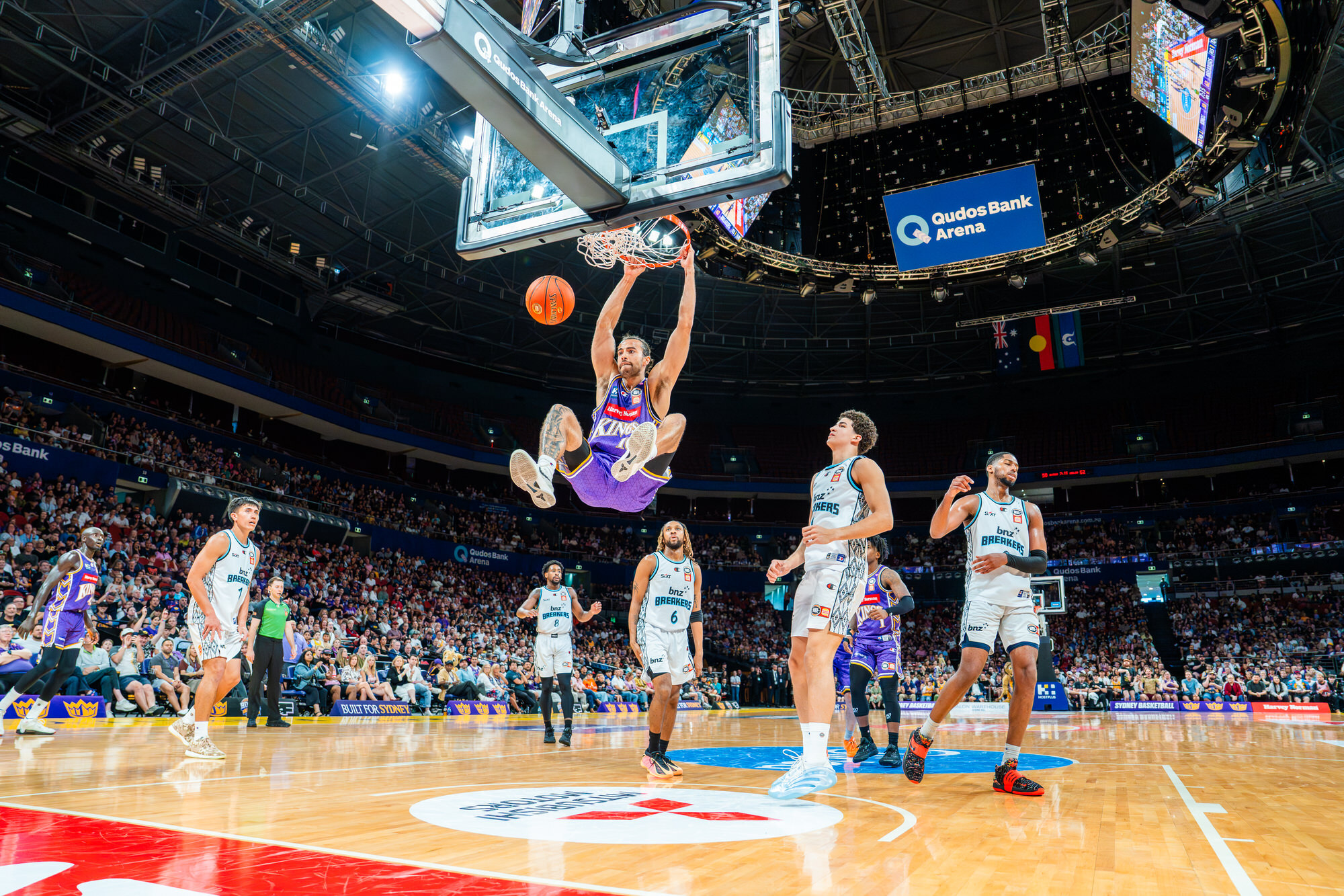 Sydney Kings vs NZ Breakers